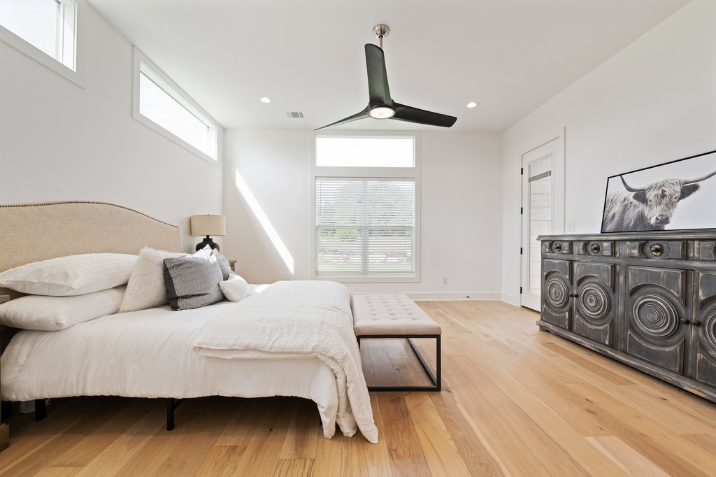 Bedrooms 5